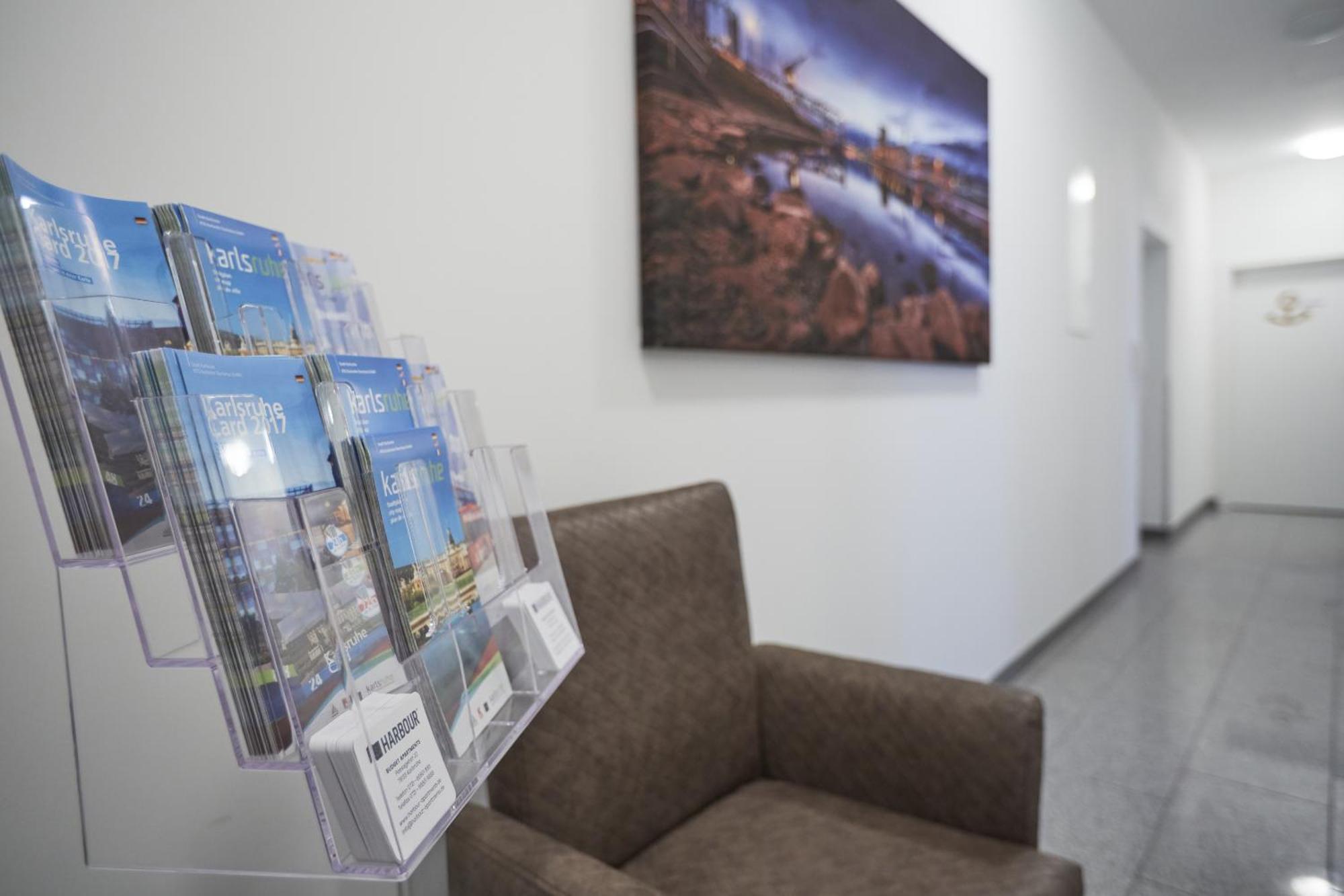 Harbour Apartments Карлсруе Стая снимка