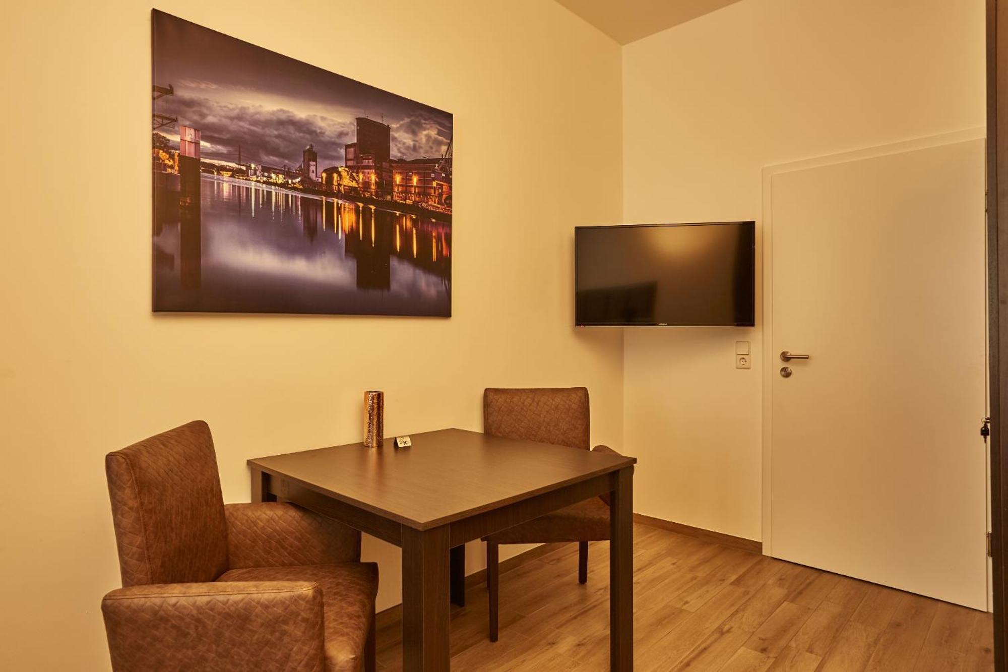 Harbour Apartments Карлсруе Стая снимка